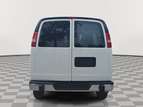 Used 2024 GMC Savana 2500 w/ Driver Convenience Package RWD image 7
