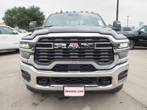 Certified 2025 RAM 2500 Tradesman image 3