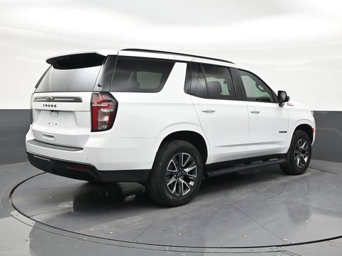 Used 2023 Chevrolet Tahoe Z71 w/ Luxury Package AWD/4WD image 5