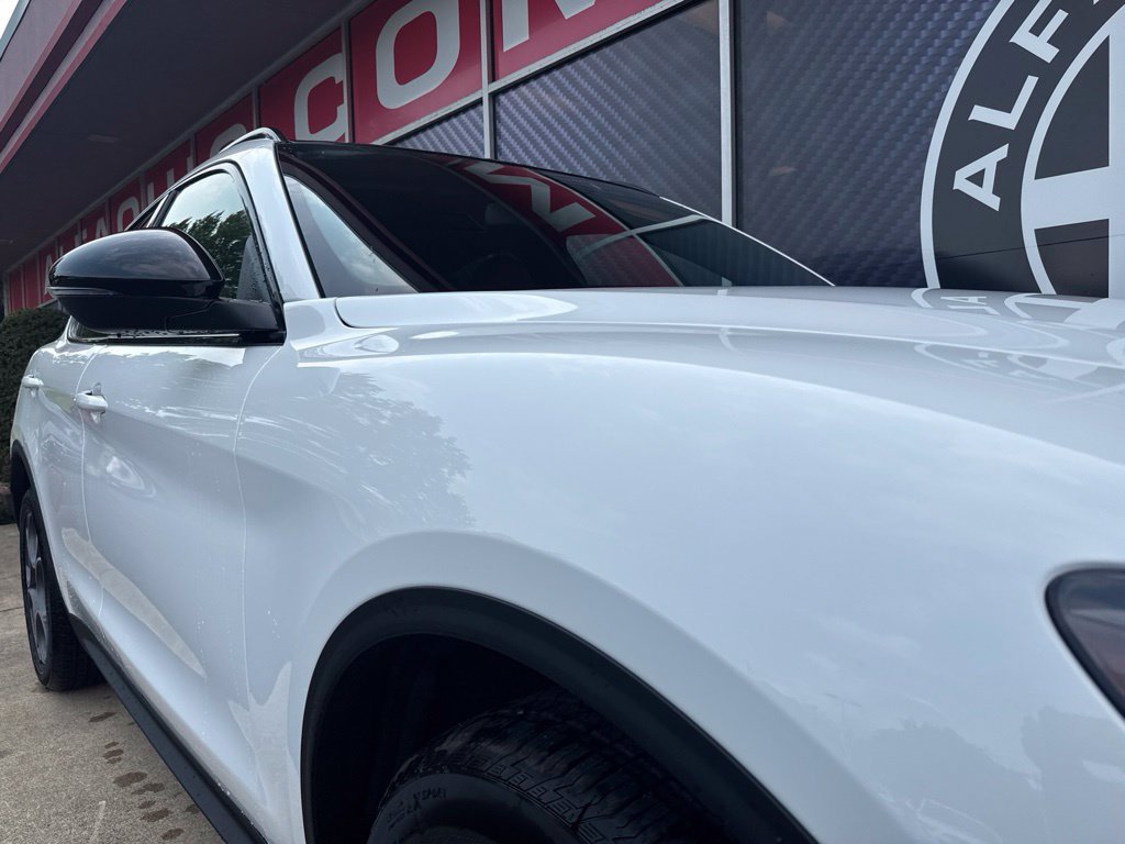 New 2026 Alfa Romeo Stelvio Sprint AWD/4WD image 2