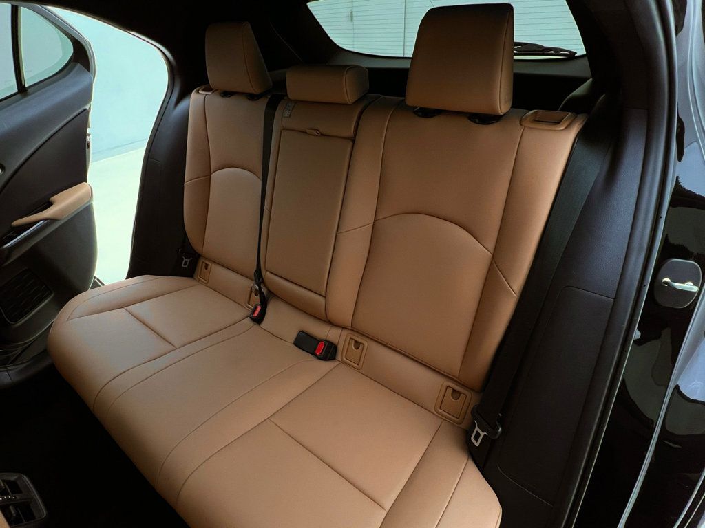 Used 2023 Lexus UX 250h AWD w/ Premium Package image 15