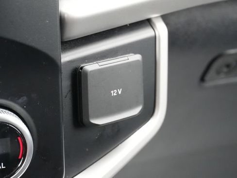 Used 2024 Ford Expedition XLT AWD/4WD image 35