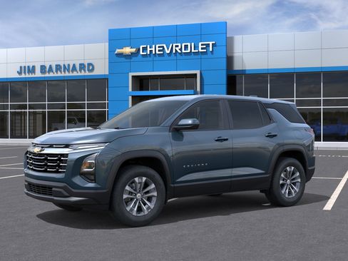 New 2026 Chevrolet Equinox LT AWD/4WD image 2