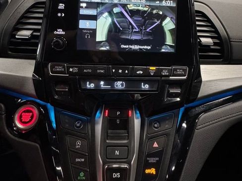 Used 2022 Honda Odyssey Touring image 10