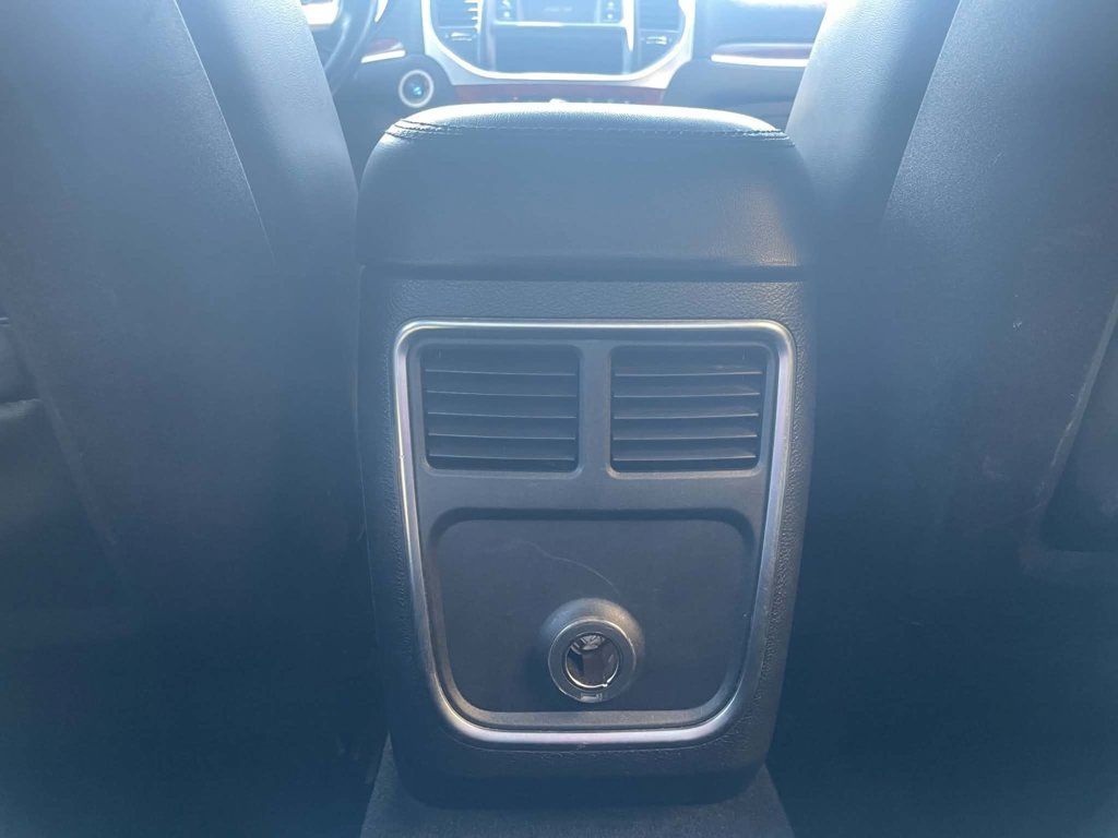 Used 2012 Chrysler 300 Limited RWD image 20
