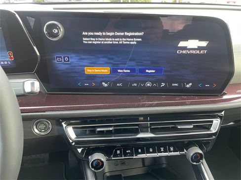 New 2026 Chevrolet Traverse Z71 w/ Driver Confidence Package image 19