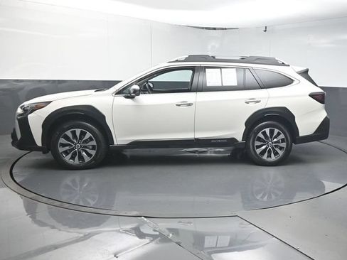 Used 2023 Subaru Outback Touring XT w/ Tech Package 2 AWD/4WD image 5