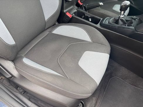 Used 2018 Ford Focus ST FWD image 25