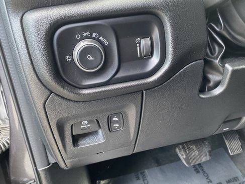 Certified 2023 RAM 1500 Laramie image 14