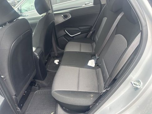 Used 2020 Kia Soul LX FWD image 16