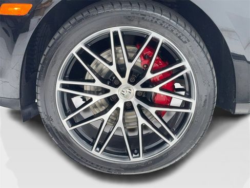Used 2022 Porsche Macan S image 53