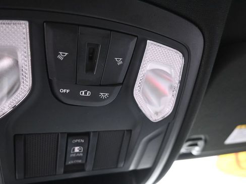 Used 2019 RAM 1500 Big Horn AWD/4WD image 42