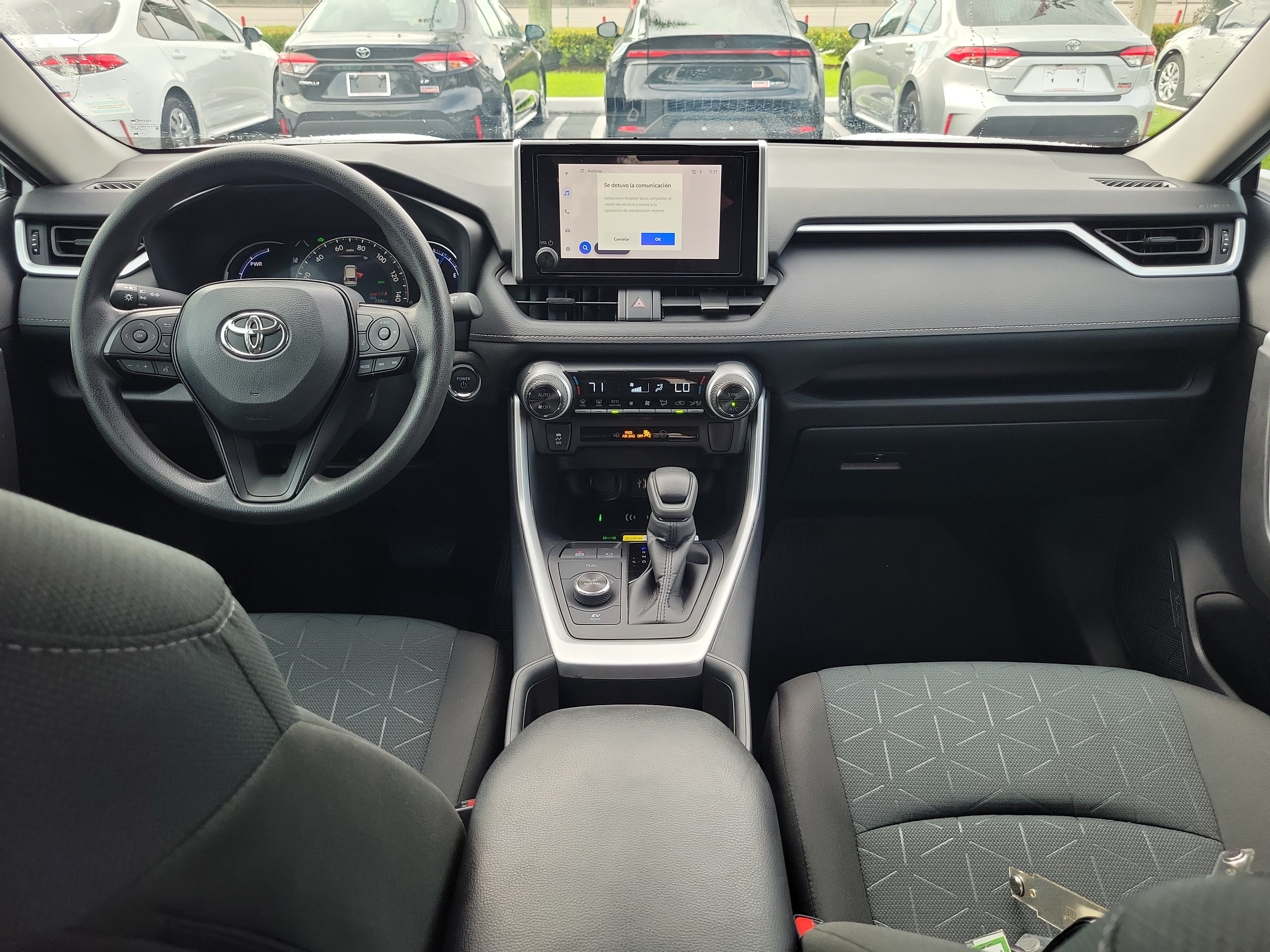 Used 2025 Toyota RAV4 XLE AWD/4WD image 16