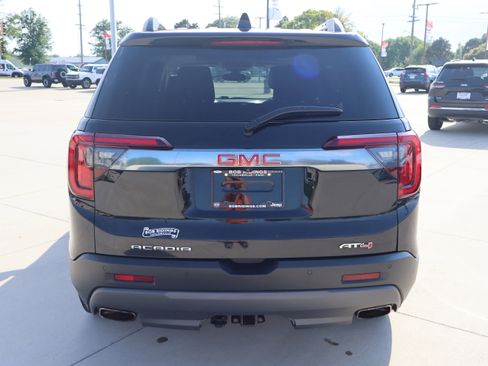 Used 2022 GMC Acadia AT4 w/ Technology Package AWD/4WD image 6