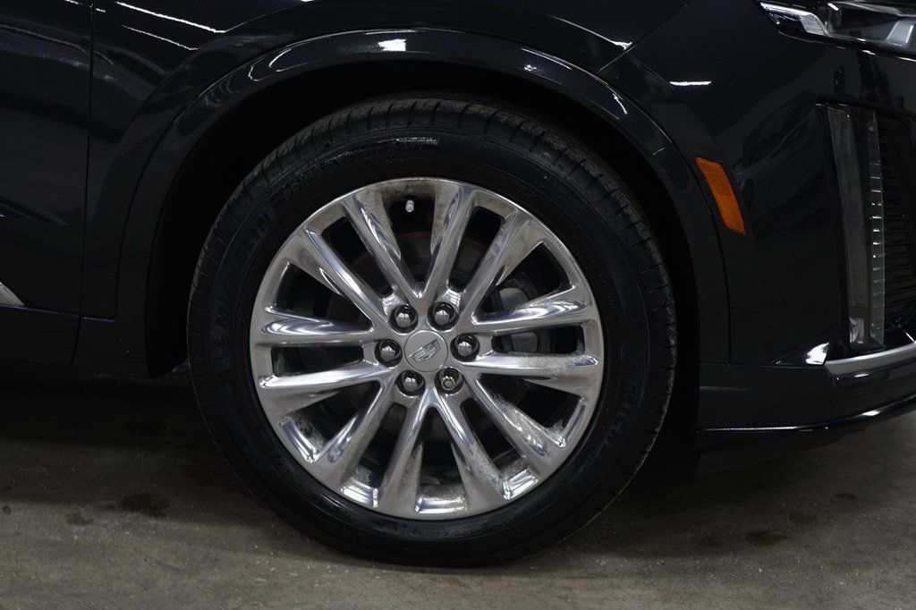 Used 2020 Cadillac XT6 Premium Luxury AWD/4WD image 37