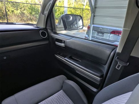 Used 2014 Toyota Tundra SR5 image 22