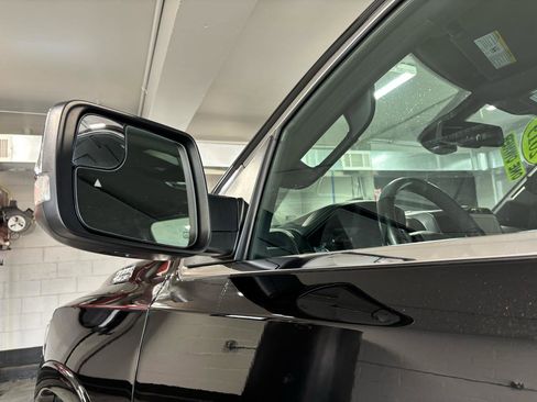 Used 2019 RAM 1500 Limited w/ Body Color Bumper Group AWD/4WD image 26