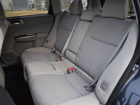 Used 2012 Subaru Forester 2.5X Premium w/ All-Weather Pkg image 14