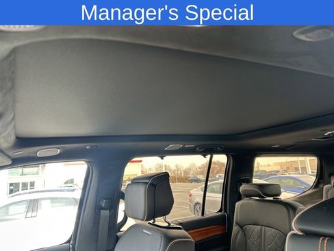 Used 2024 Jeep Grand Wagoneer Series III image 6