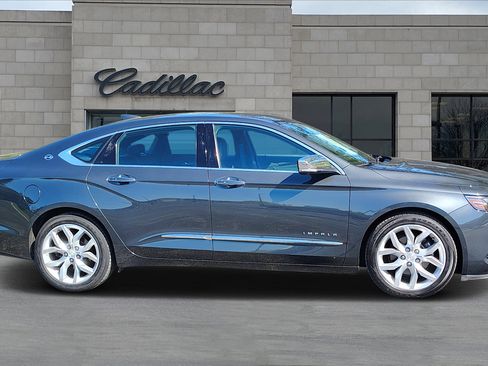 Used 2015 Chevrolet Impala LTZ image 2