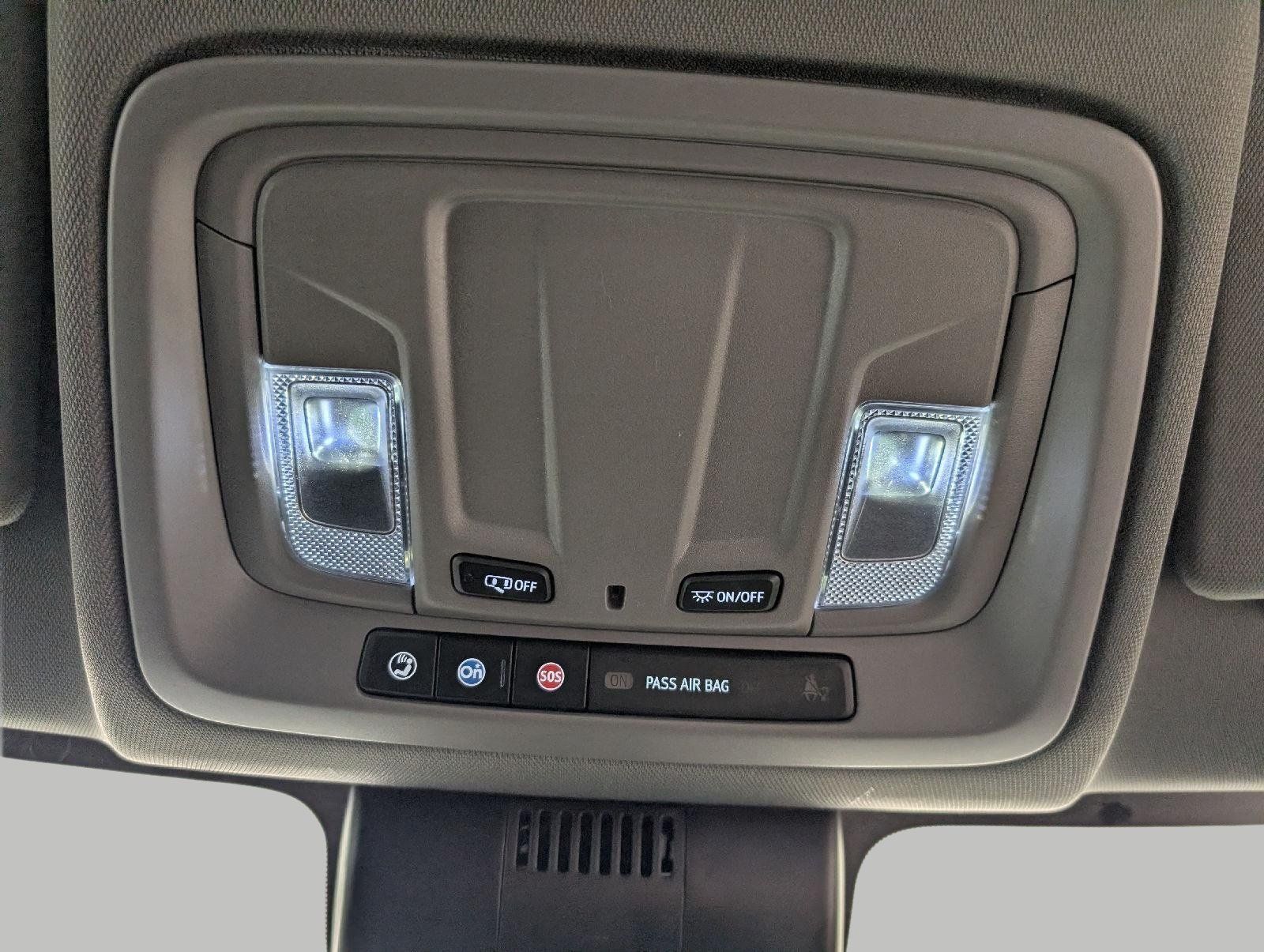 Certified 2025 Chevrolet Silverado 1500 W/T RWD image 19
