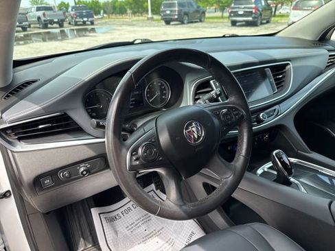 Used 2020 Buick Enclave Essence FWD image 29