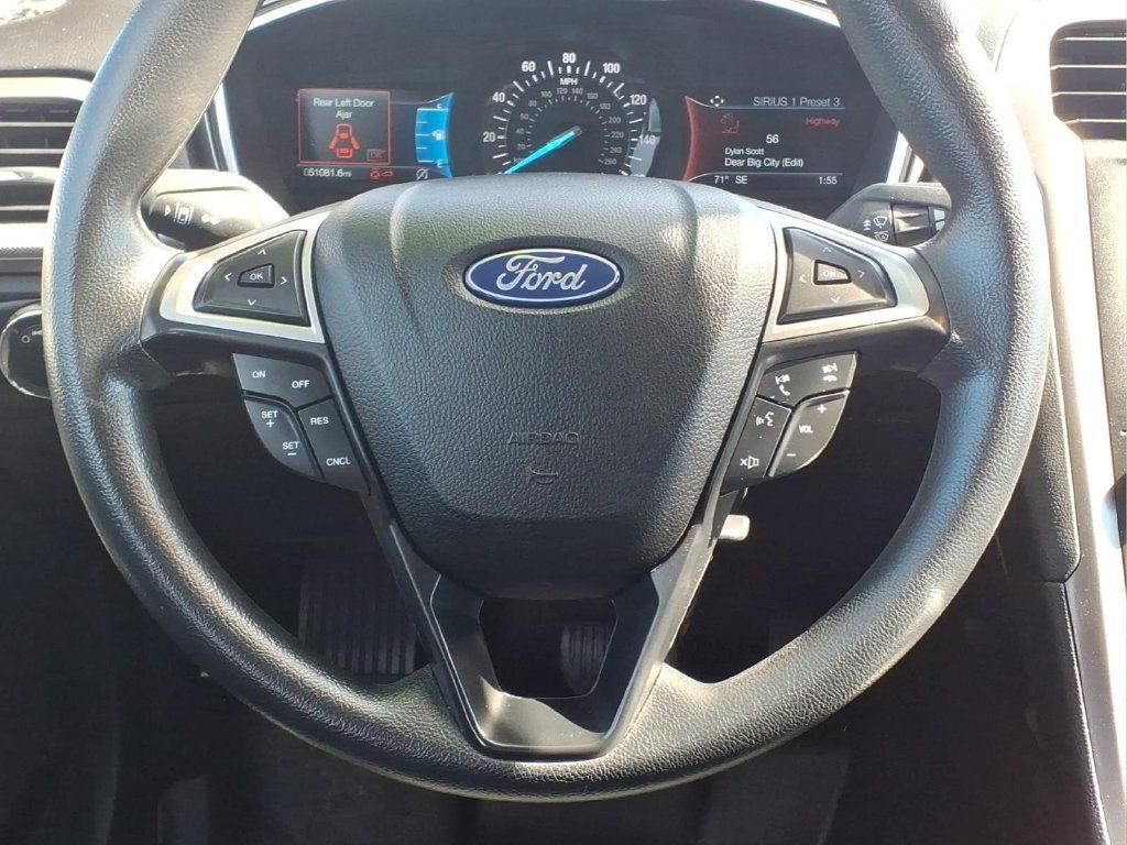 Certified 2020 Ford Fusion SE FWD image 15
