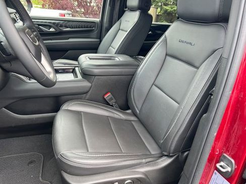 Certified 2023 GMC Yukon XL Denali w/ Max Trailering Package AWD/4WD image 9