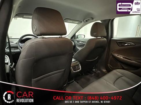 Used 2021 Chevrolet Malibu LT image 36