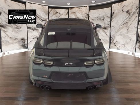 Used 2019 Chevrolet Camaro SS RWD image 5