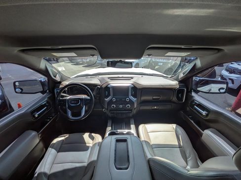 Used 2019 GMC Sierra 1500 SLT w/ SLT Premium Plus Package AWD/4WD image 10