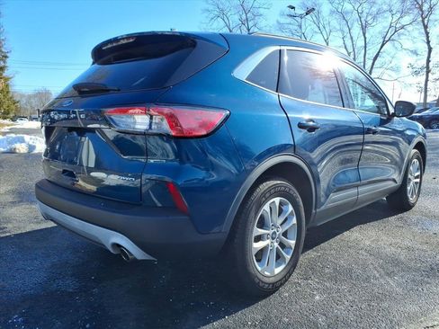 Used 2020 Ford Escape SE image 2