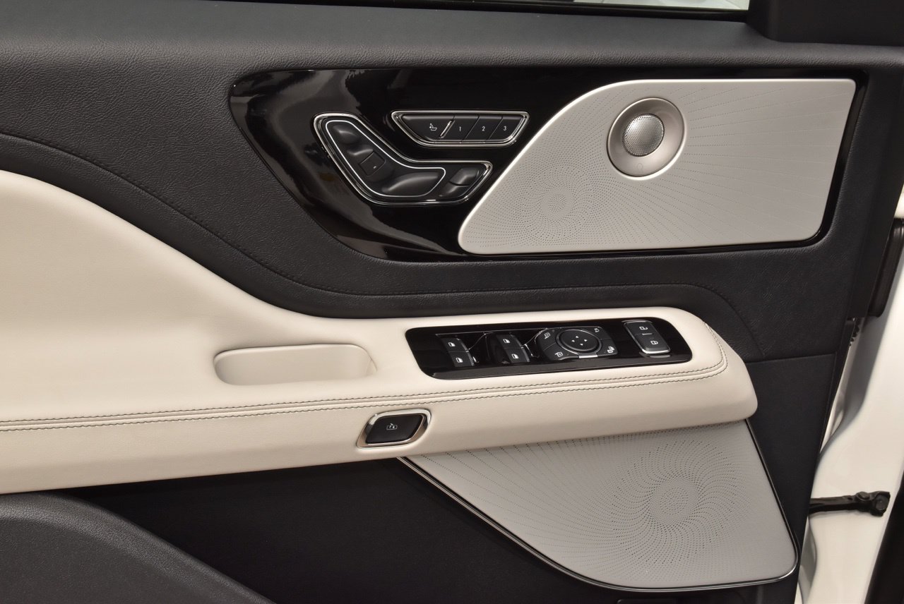 New 2027 Lincoln Aviator Reserve AWD/4WD image 35