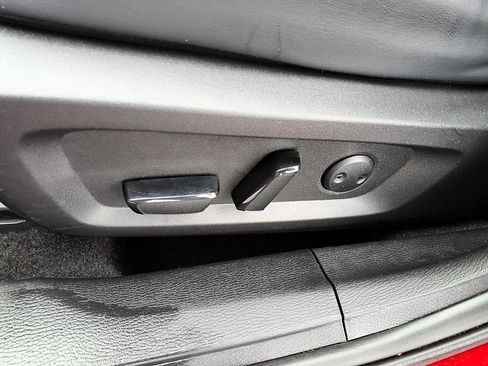 Used 2024 Mitsubishi Outlander SE image 18