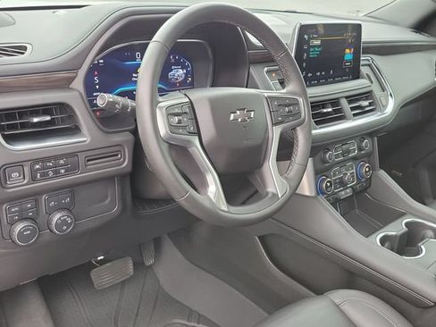 Used 2024 Chevrolet Tahoe Z71 w/ Luxury Package AWD/4WD image 6