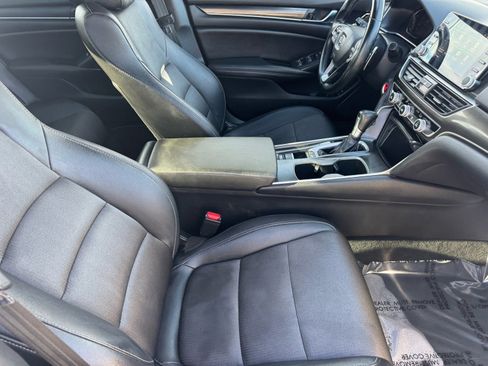 Used 2019 Honda Accord Sport image 14