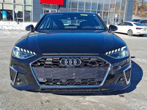 Used 2023 Audi A4 2.0T Premium Plus image 2