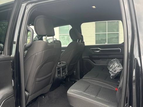 Used 2025 RAM 1500 Big Horn AWD/4WD image 12
