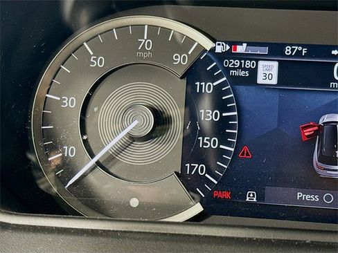 Certified 2023 Land Rover Range Rover Velar R-Dynamic S image 13