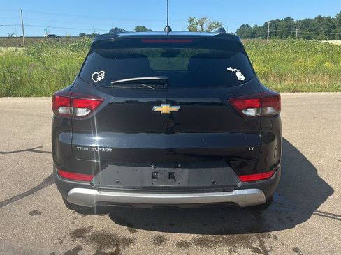 Used 2021 Chevrolet TrailBlazer LT w/ Convenience Package FWD image 4