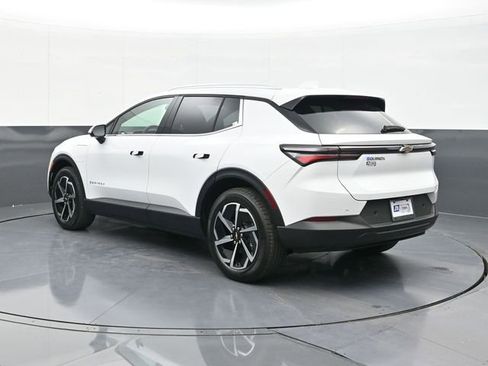 New 2026 Chevrolet Equinox EV LT FWD image 9