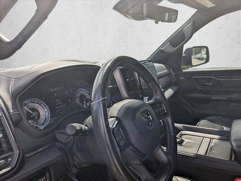 Used 2022 RAM 1500 Limited image 10