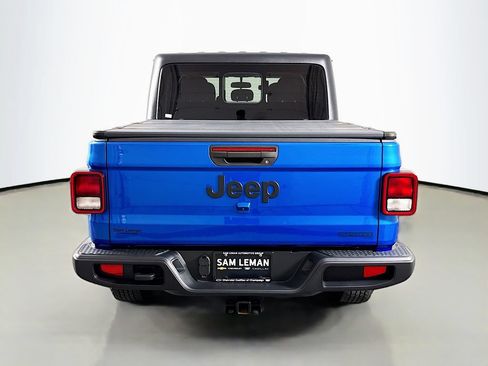 Used 2021 Jeep Gladiator Sport AWD/4WD image 6