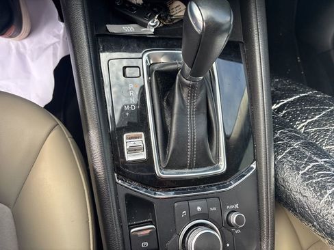 Used 2019 MAZDA CX-5 Touring image 5