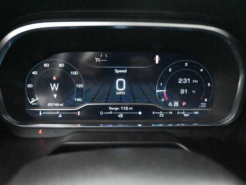 Used 2023 GMC Yukon XL AT4 AWD/4WD image 12