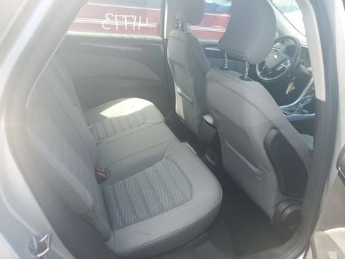 Used 2016 Ford Fusion S FWD image 8