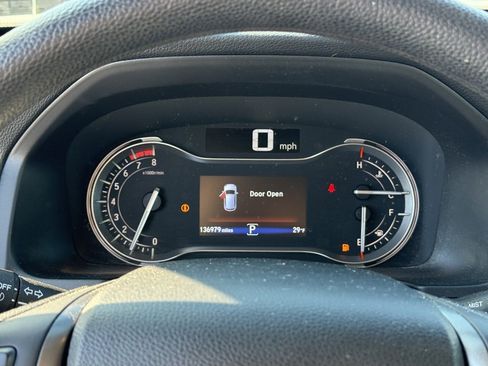 Used 2017 Honda Pilot EX image 16