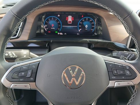 New 2026 Volkswagen Atlas SE FWD image 14