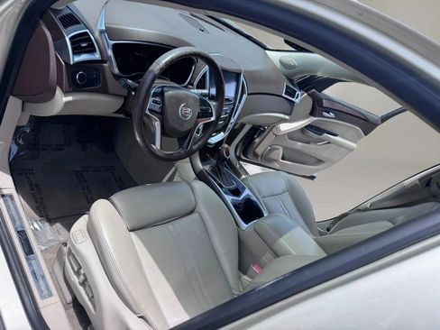 Used 2015 Cadillac SRX Luxury w/ Driver Awareness Package FWD image 12