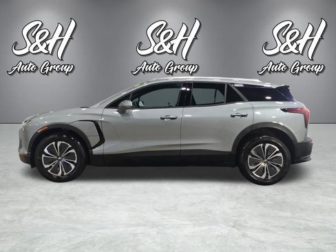 Used 2024 Chevrolet Blazer EV LT AWD/4WD image 13